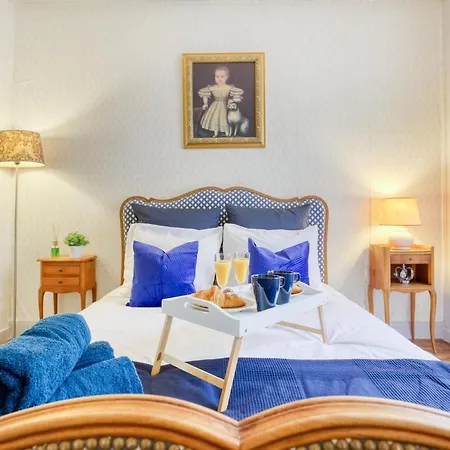 T2 Au Calme A 2 Min A Pied Du Chateau - Le Versaillais